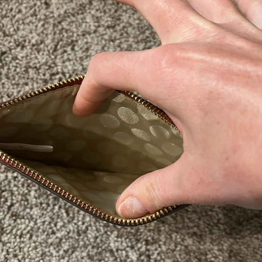 NEW KATE SPADE RED WRISTLET - Picture 7 of 8